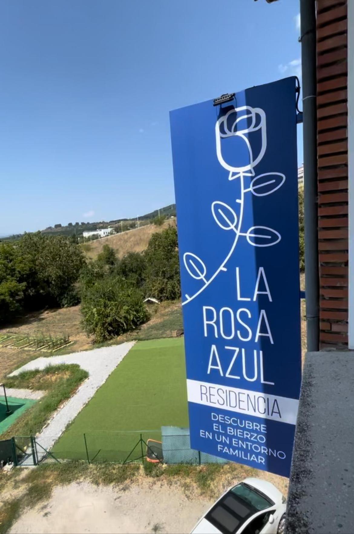 La Rosa Azul Rooms ポンフェラダ エクステリア 写真